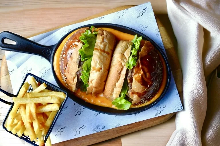 Bol Cheeseburger